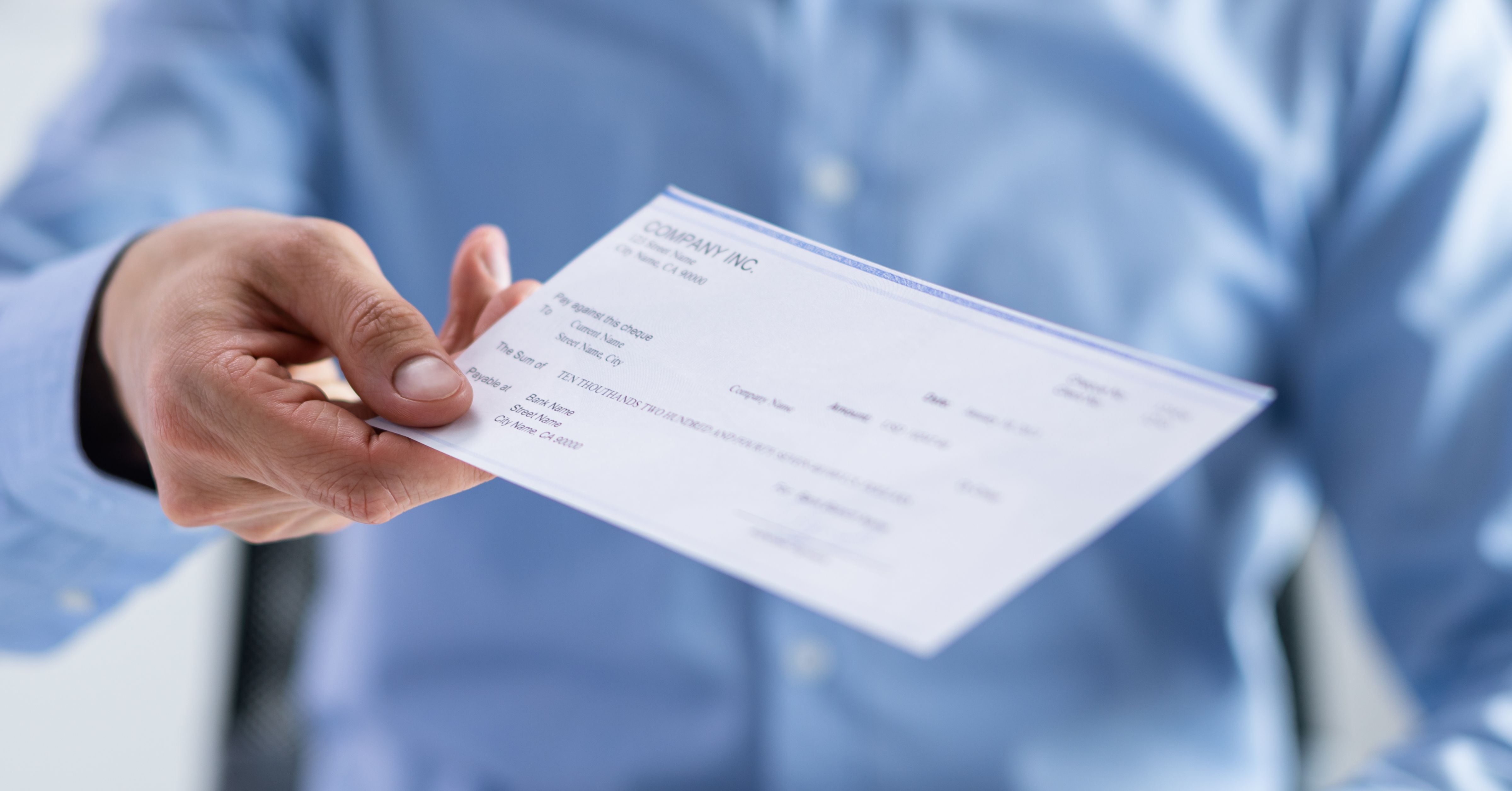 Tips for managing your first agent commission check