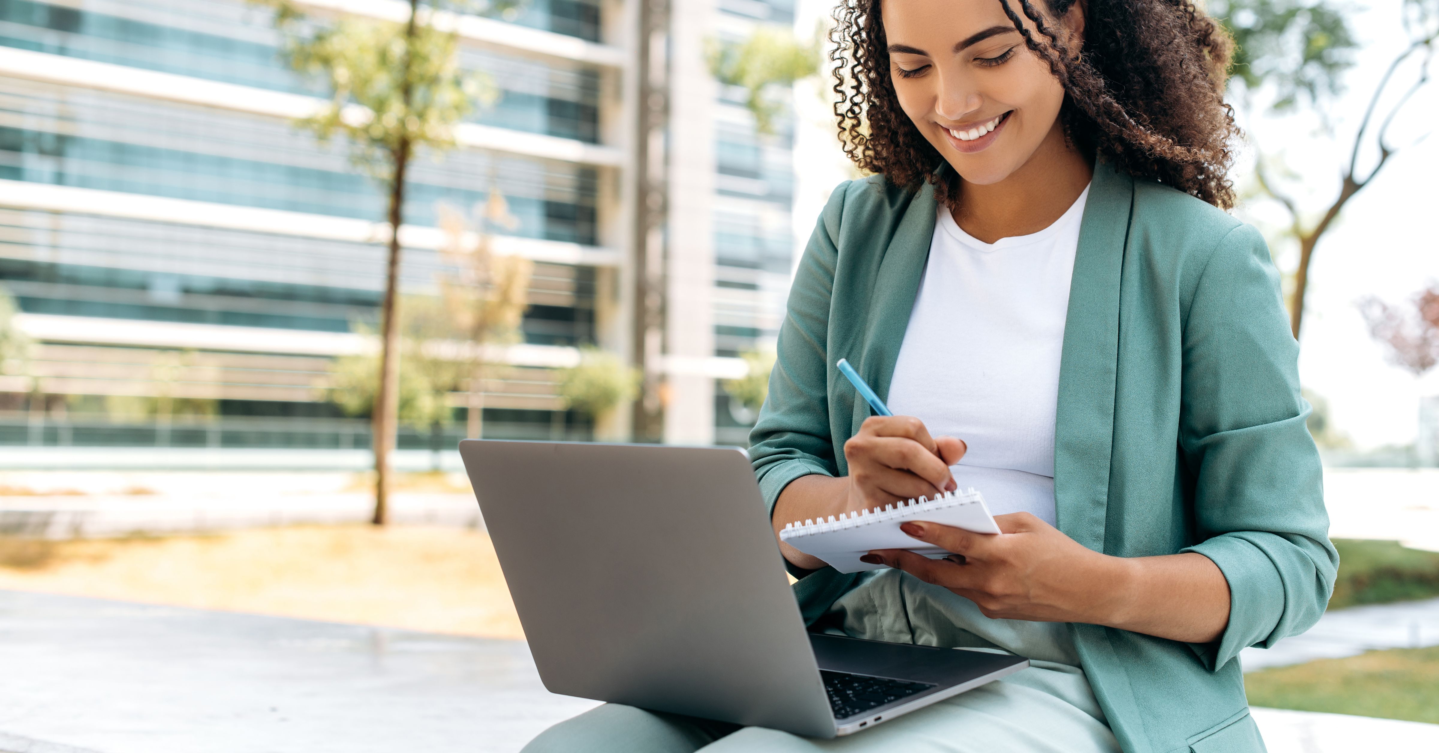 How to Continue Your Education as a Real Estate Agent